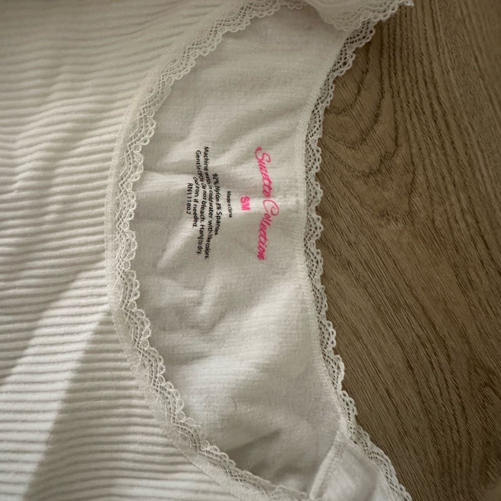 Susan Graver White Lace Trim Top